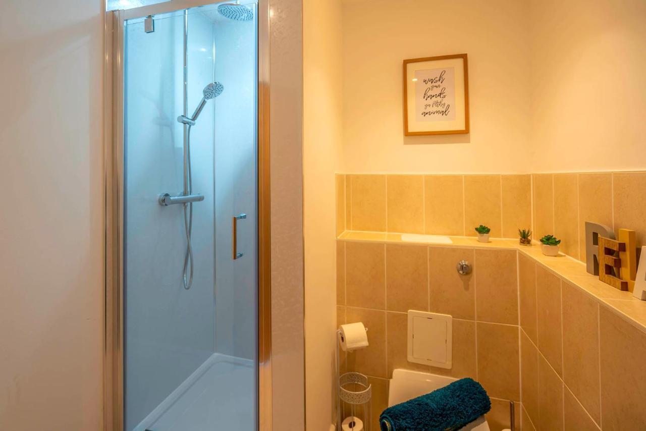 The Chaucer - Modern 3 Bed Home With Parking Close To City Centre Canterbury Eksteriør billede